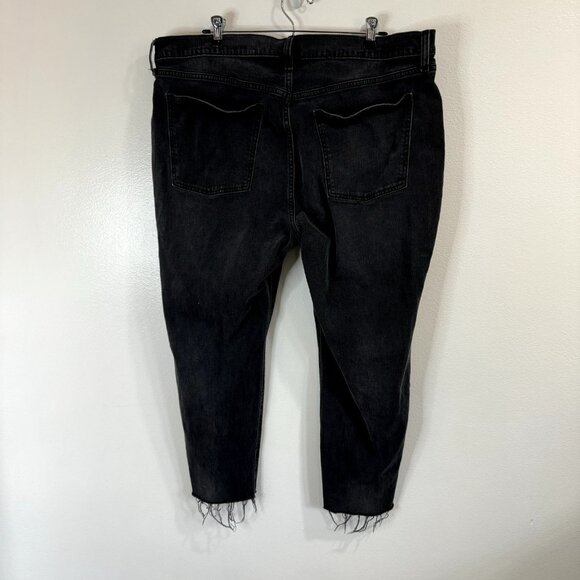 Old Navy Women's Boyfriend Jeans - Black - Picture 7 of 11